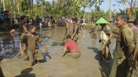 Lomba Tangkap Lele Dusun Gedangan 2 Gedangrejo Berlangsung Meriah